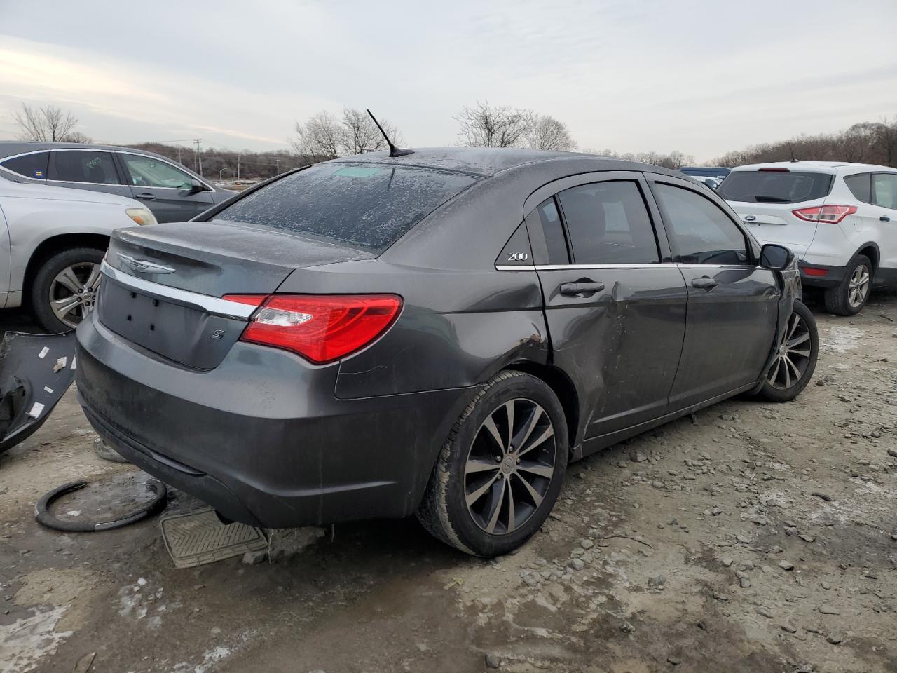 2014 Chrysler 200 - Image 3