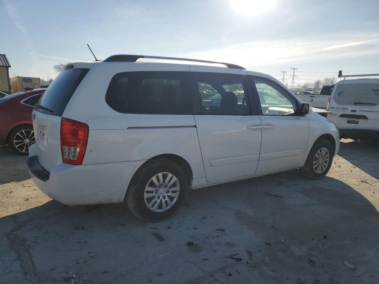 2012 Kia Sedona - Image 3
