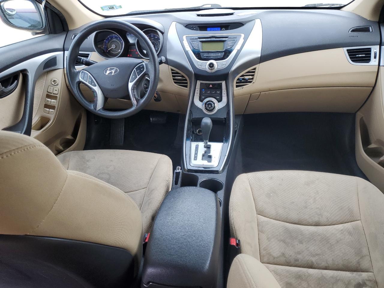 2011 Hyundai Elantra - Image 8