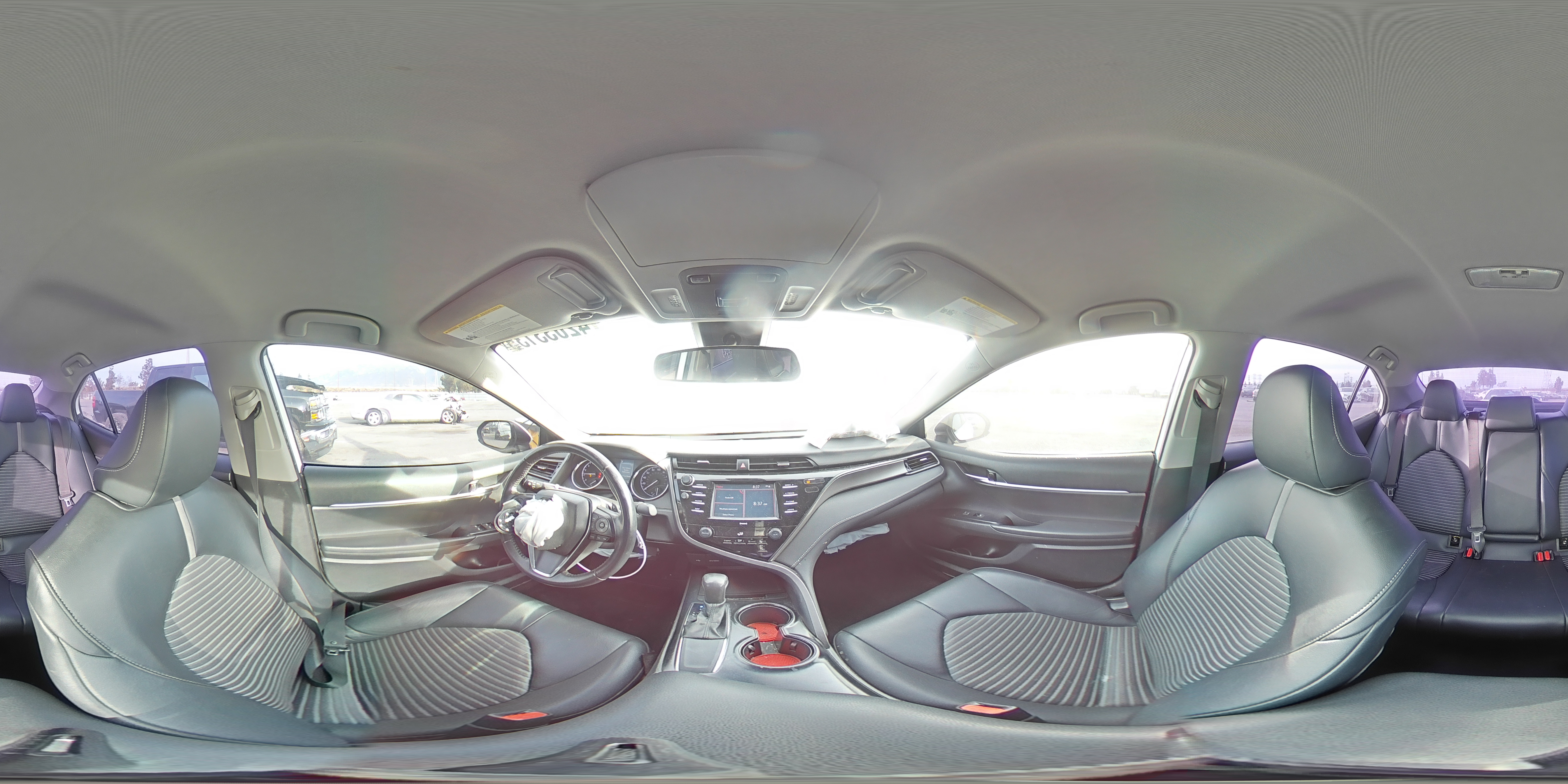 2020 Toyota Camry - Image 13