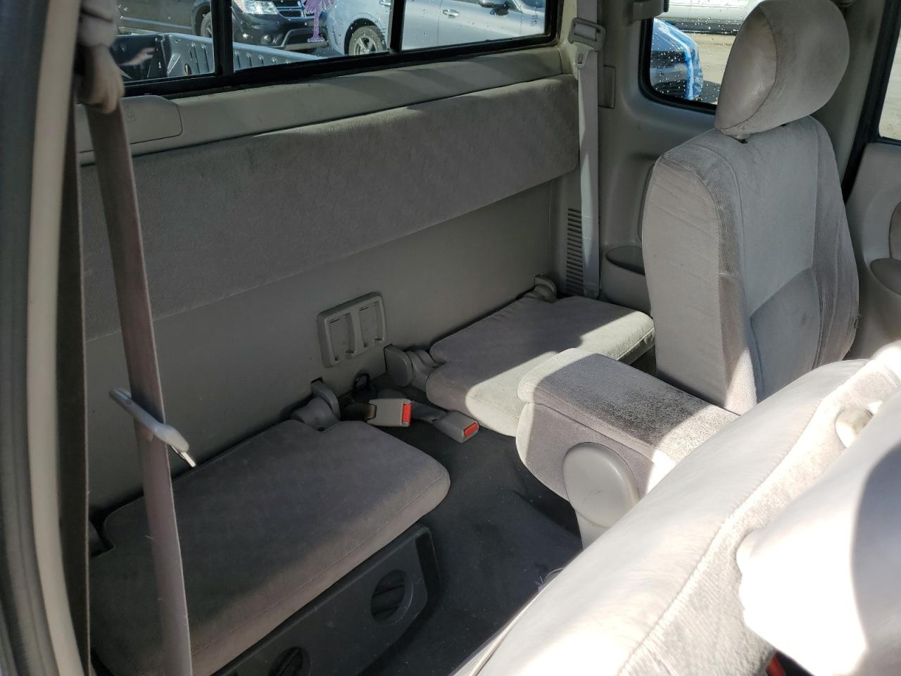 2004 Toyota Tacoma - Image 10