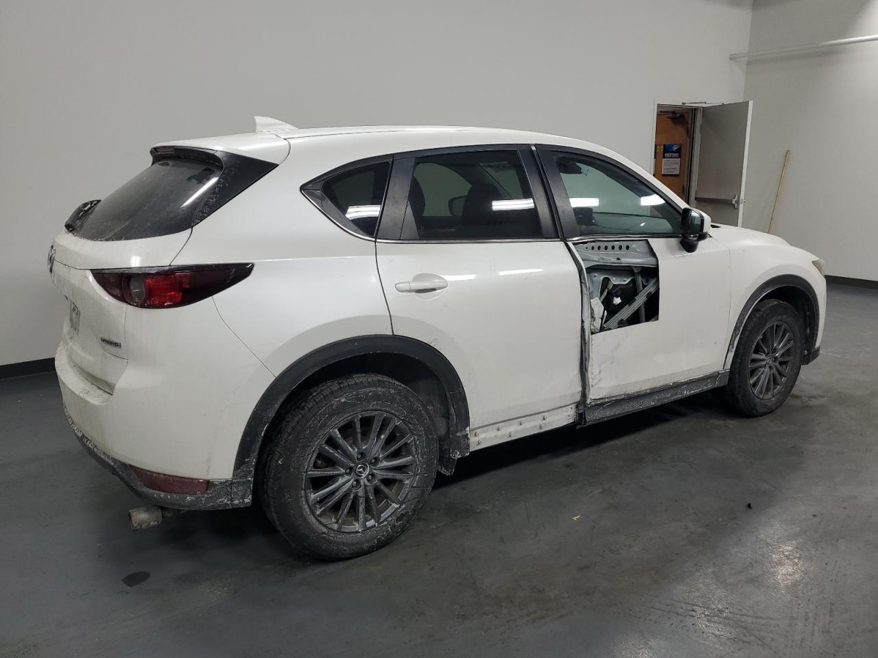 2021 Mazda CX-5 - Image 3