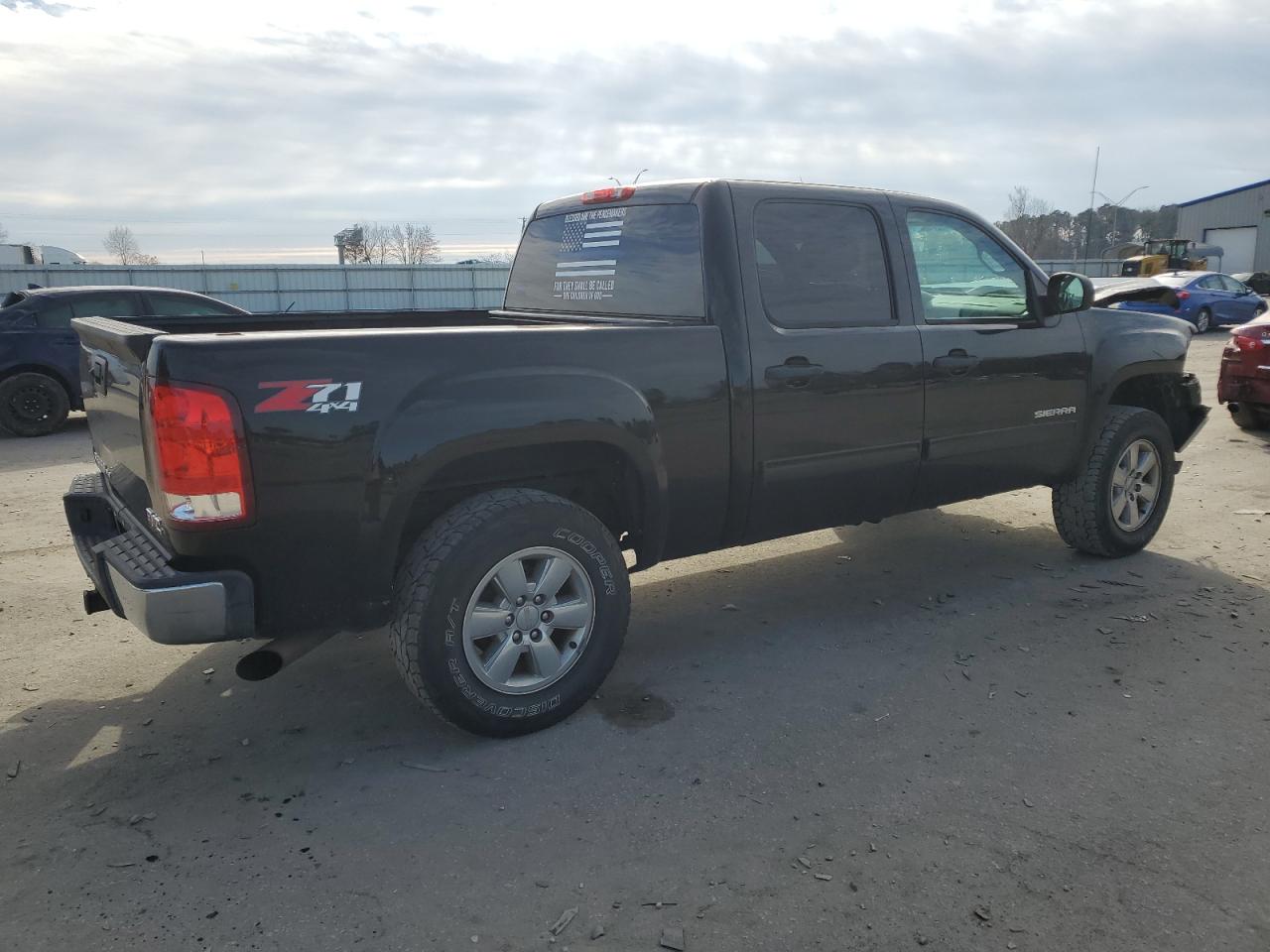 2013 GMC Sierra - Image 3