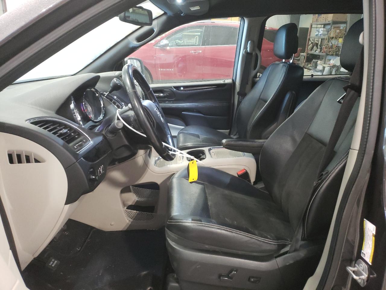 2019 Dodge Caravan - Image 7