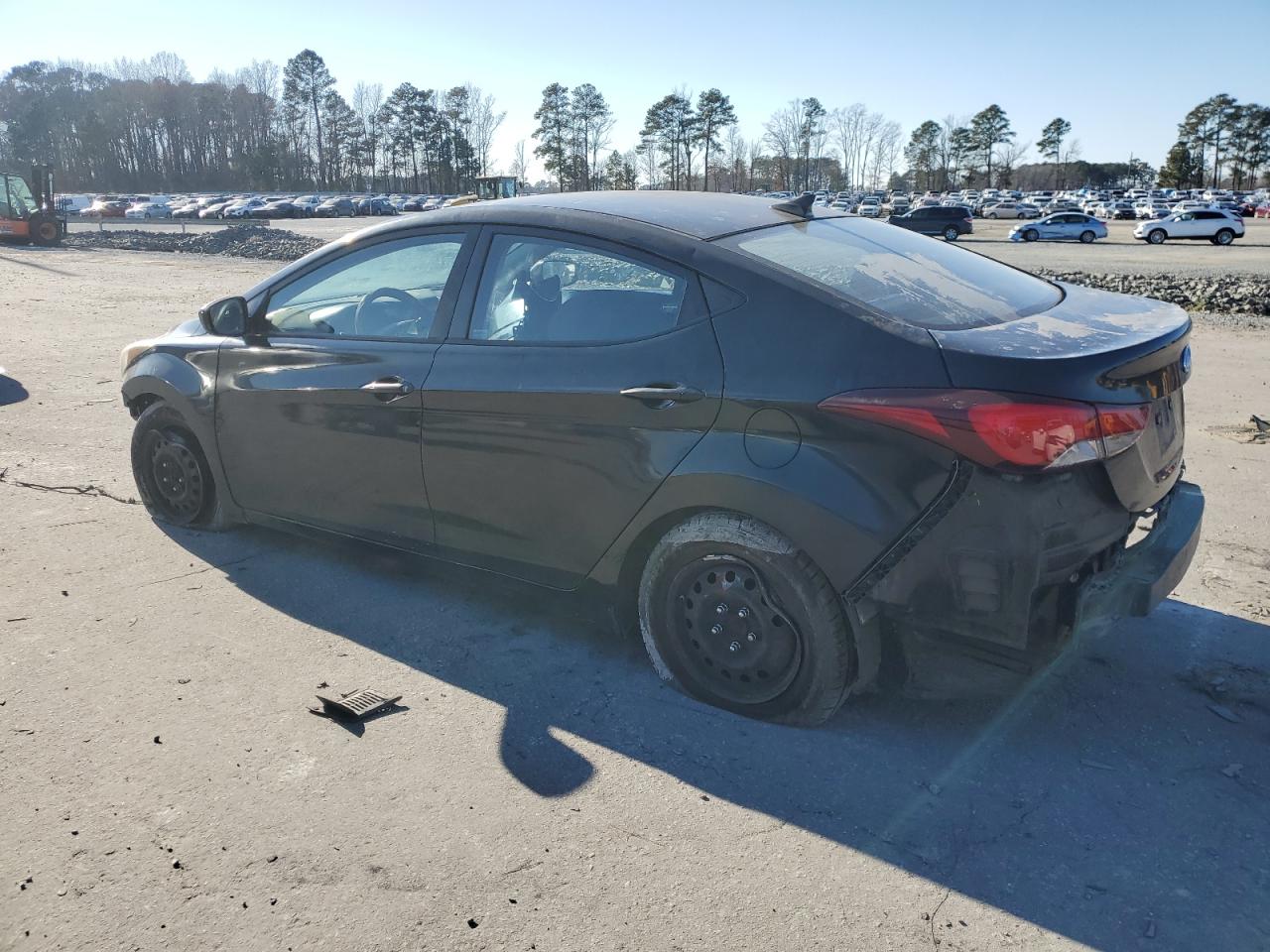 2016 Hyundai Elantra - Image 2