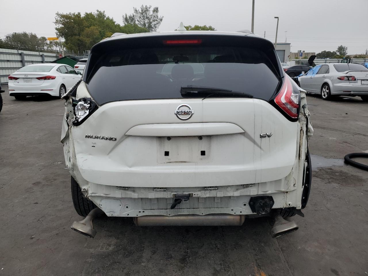 2017 Nissan Murano - Image 6