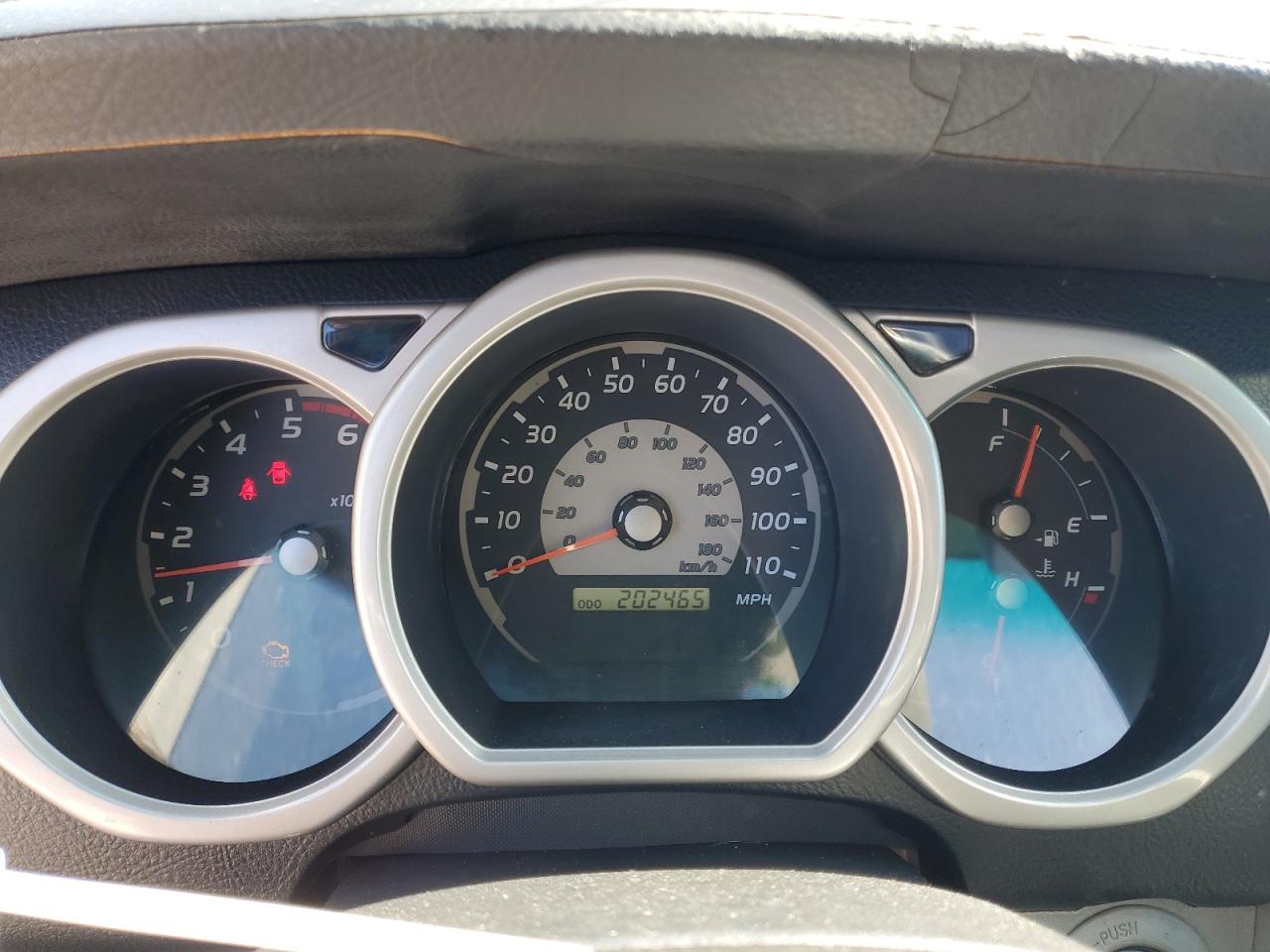 2004 Toyota 4Runner - Image 9
