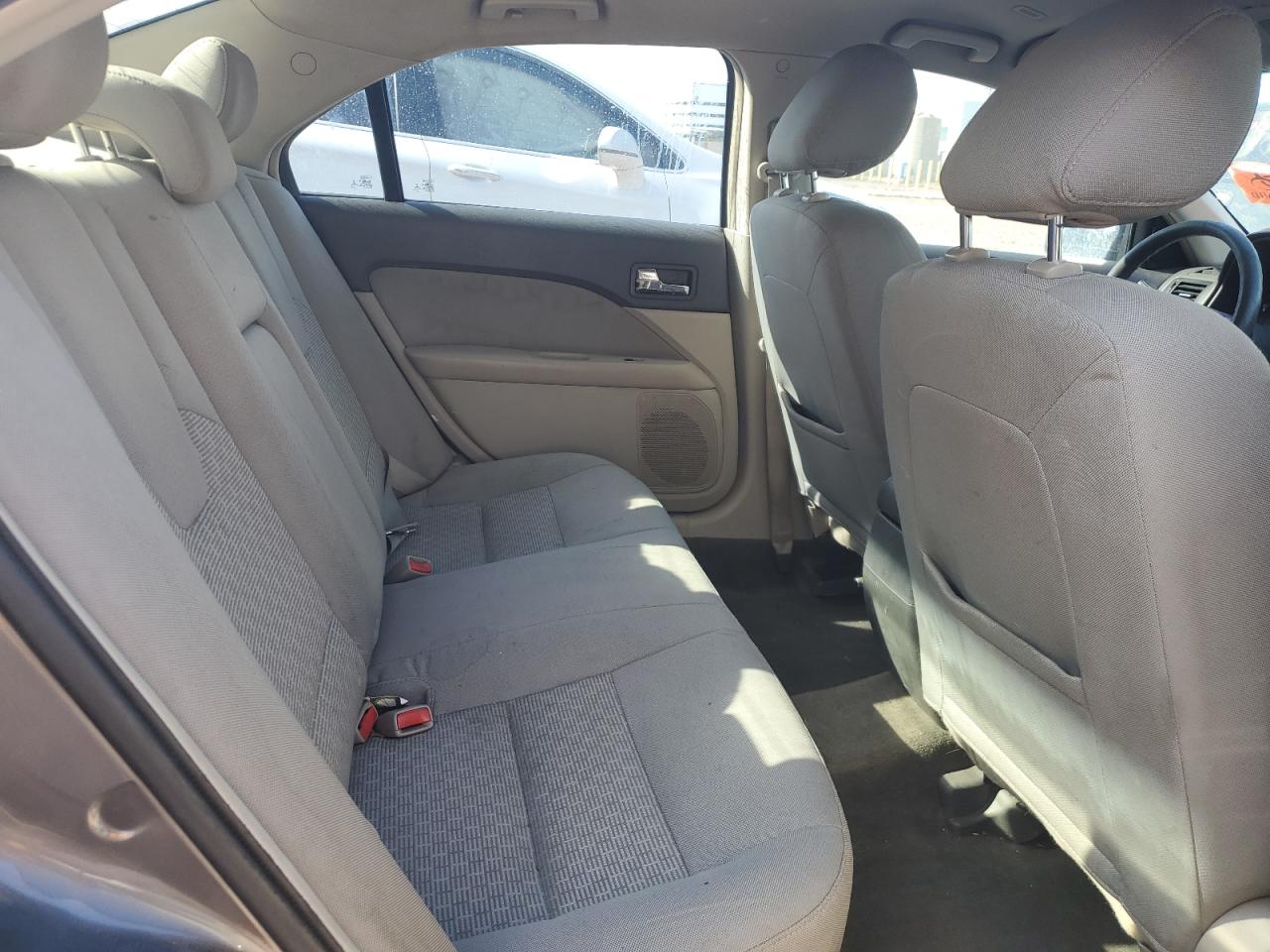 2012 Ford Fusion - Image 10