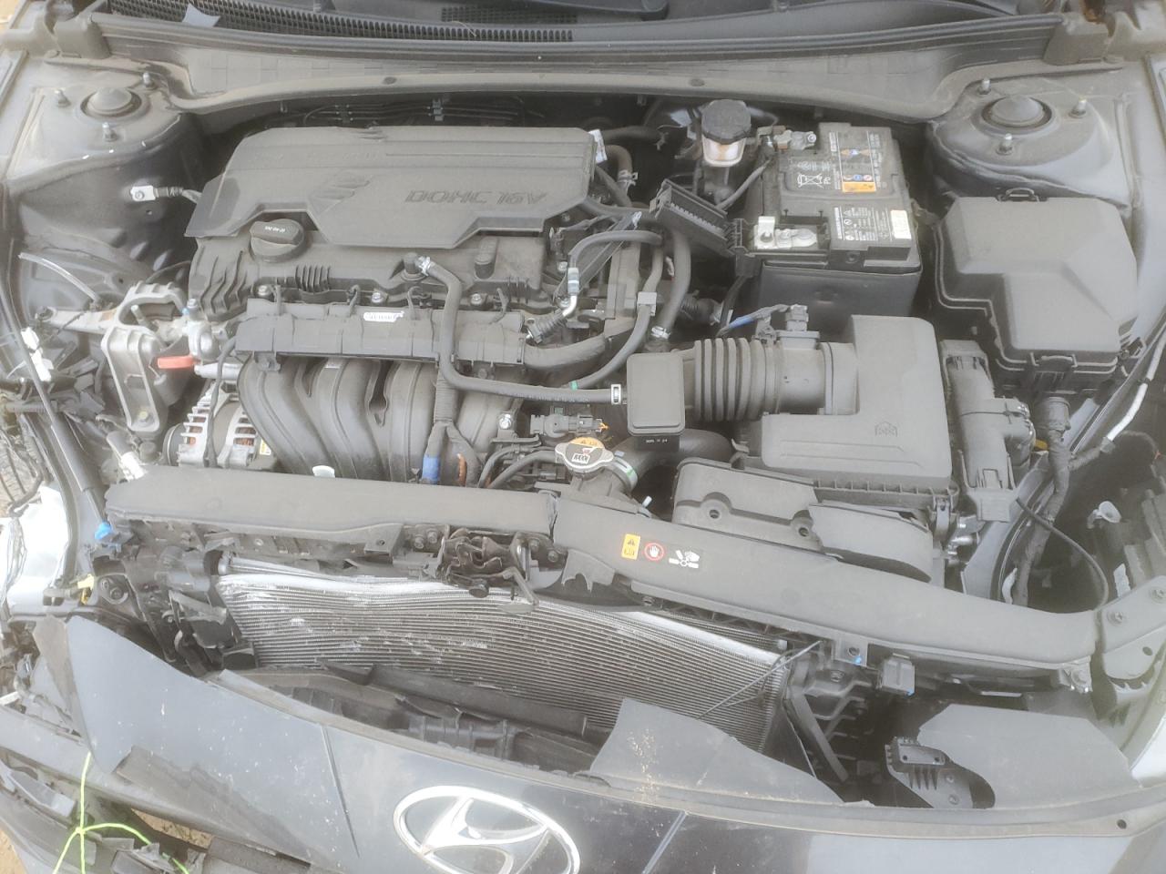 2021 Hyundai Elantra - Image 11