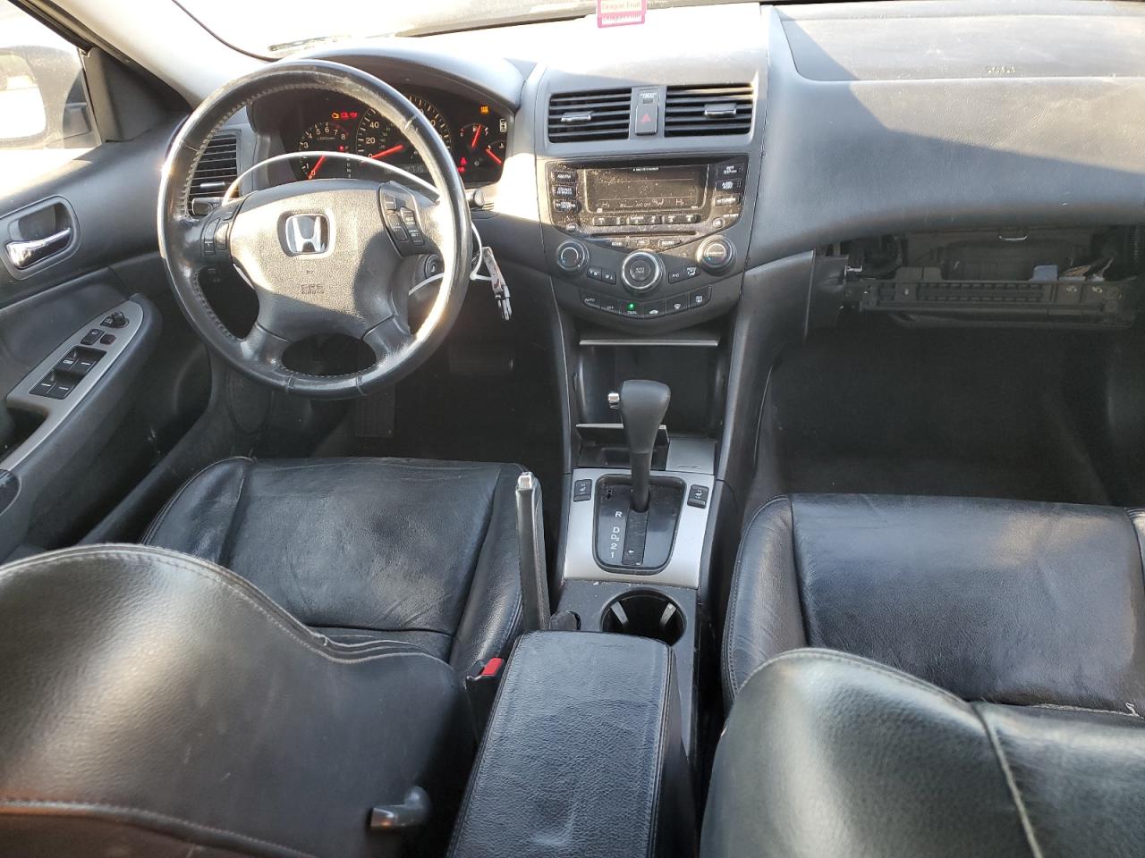2005 Honda Accord - Image 8