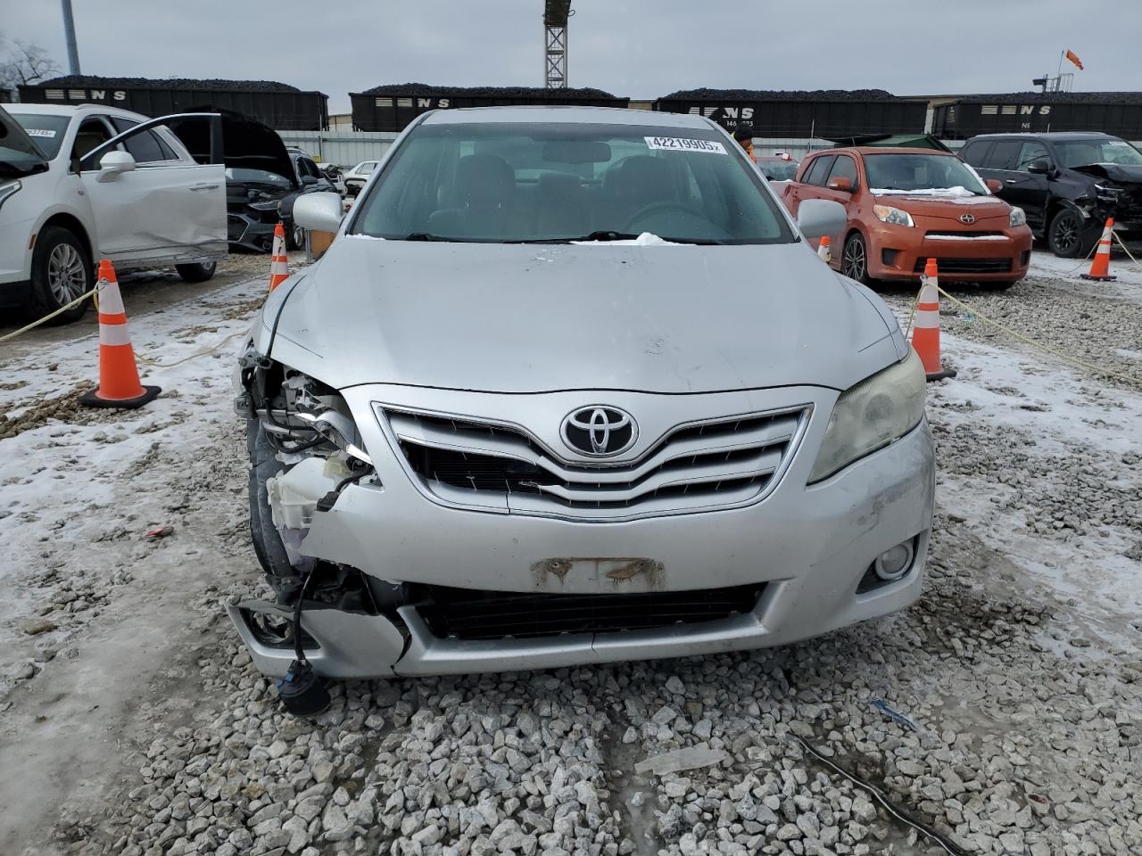 2010 Toyota Camry - Image 5