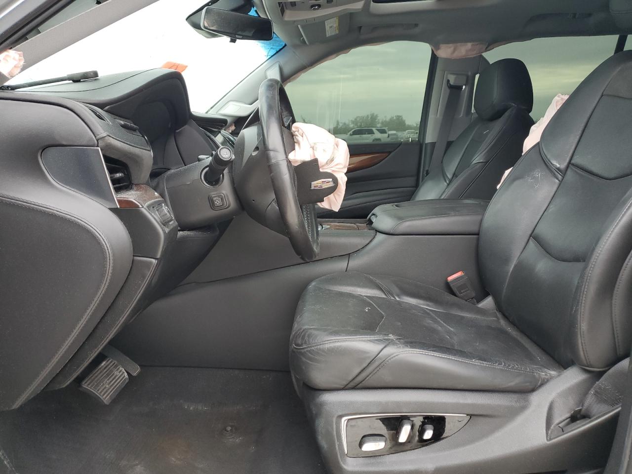 2019 Cadillac Escalade - Image 7