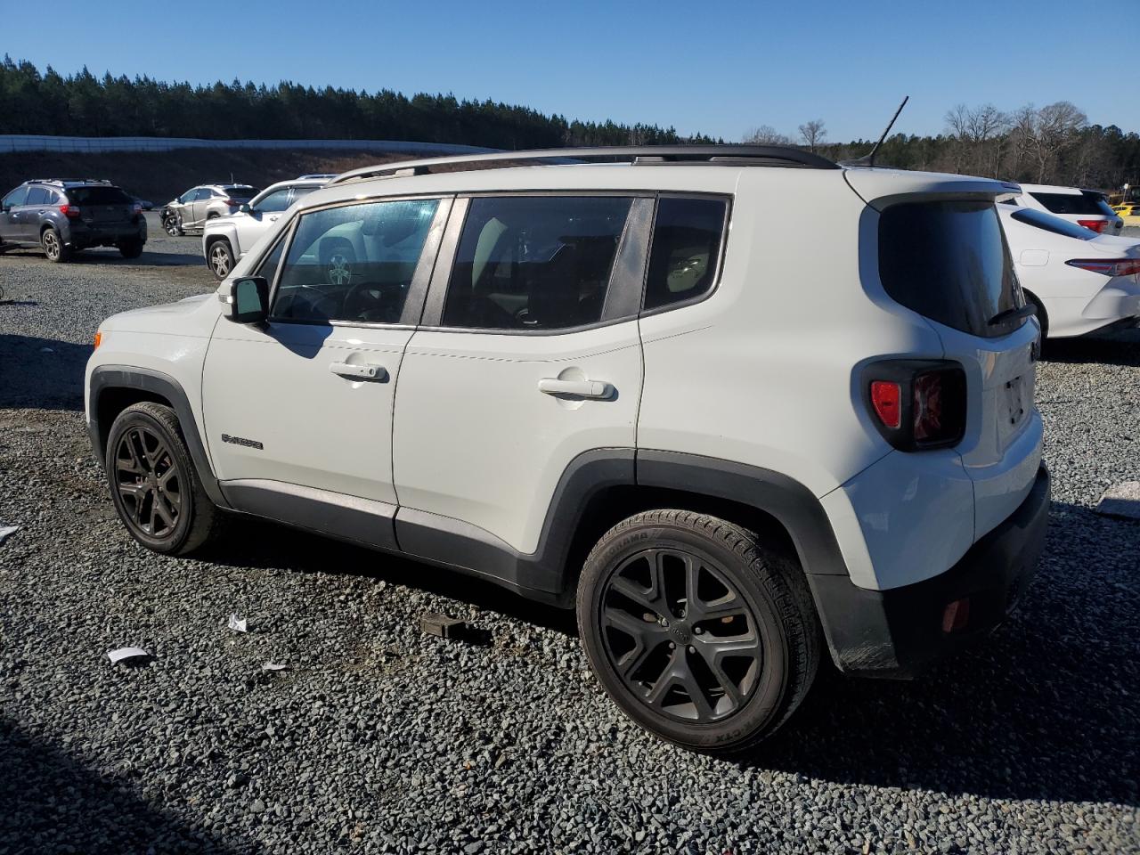 2017 Jeep Renegade - Image 2