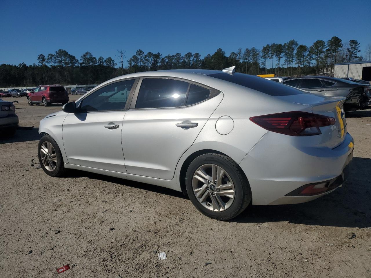 2020 Hyundai Elantra - Image 2
