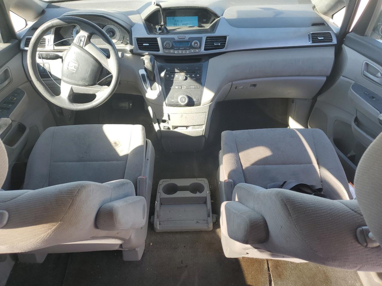 2012 Honda Odyssey - Image 8