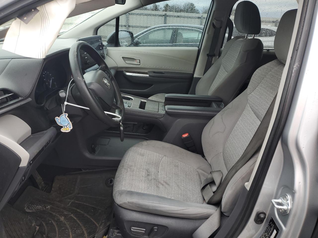 2022 Toyota Sienna - Image 7