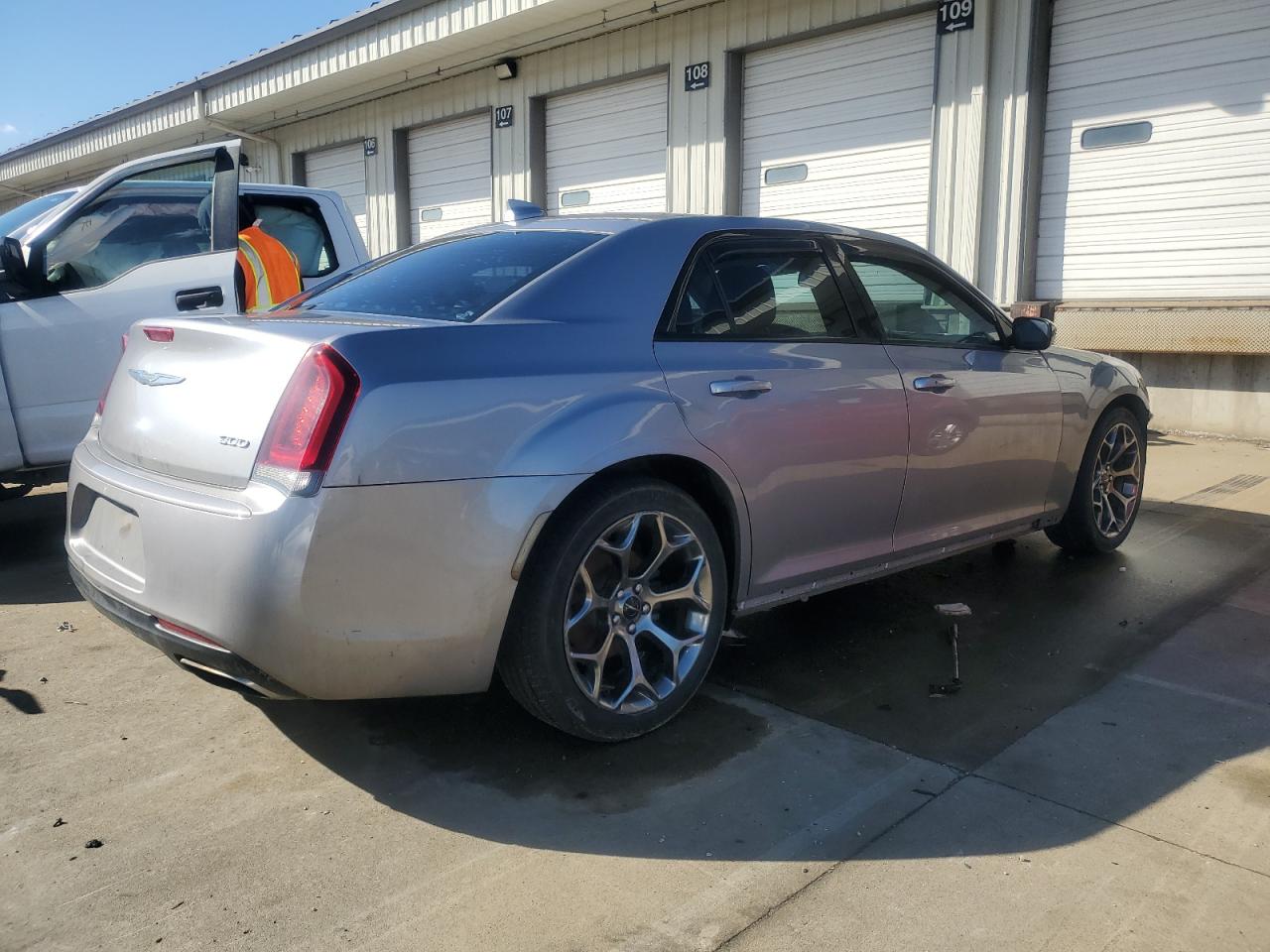 2018 Chrysler 300 - Image 3