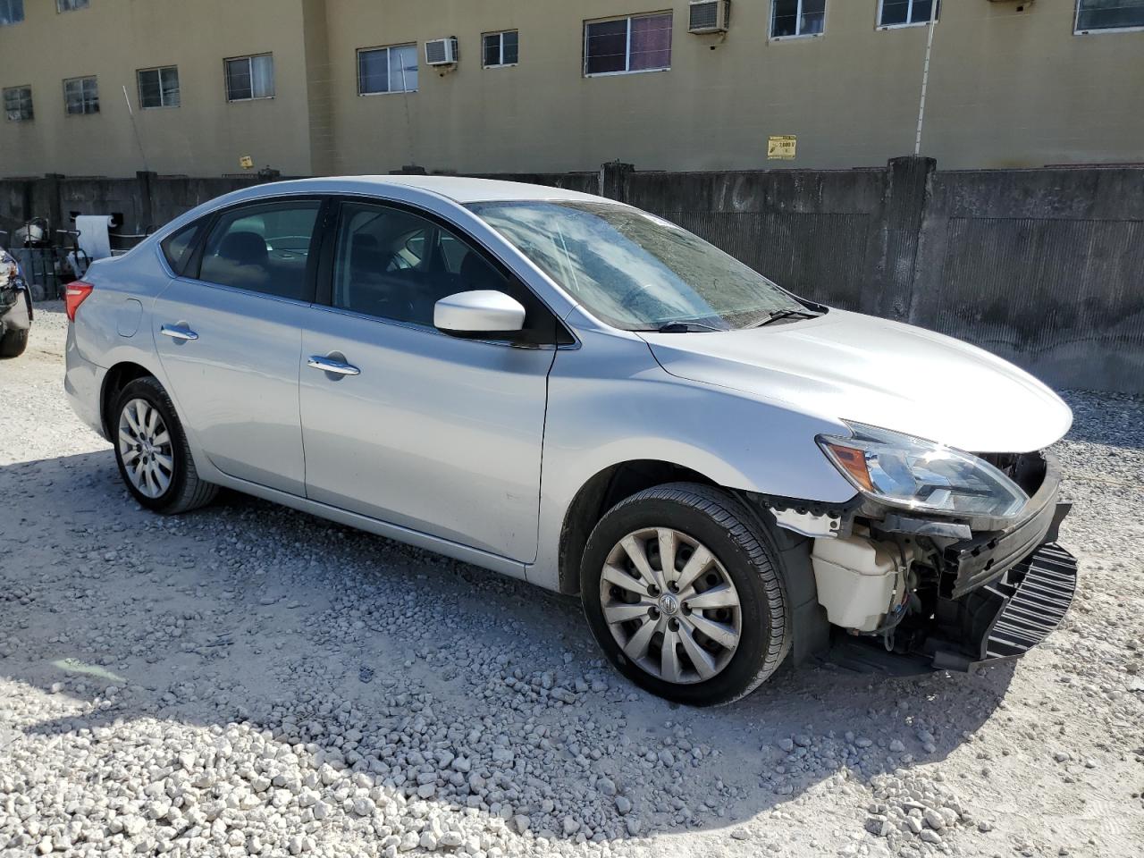 2016 Nissan Sentra - Image 4