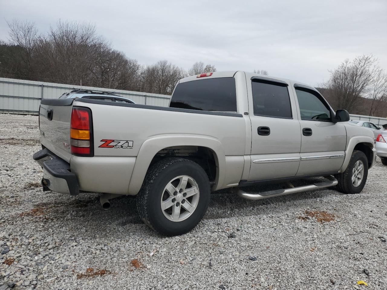 2006 GMC Sierra - Image 3