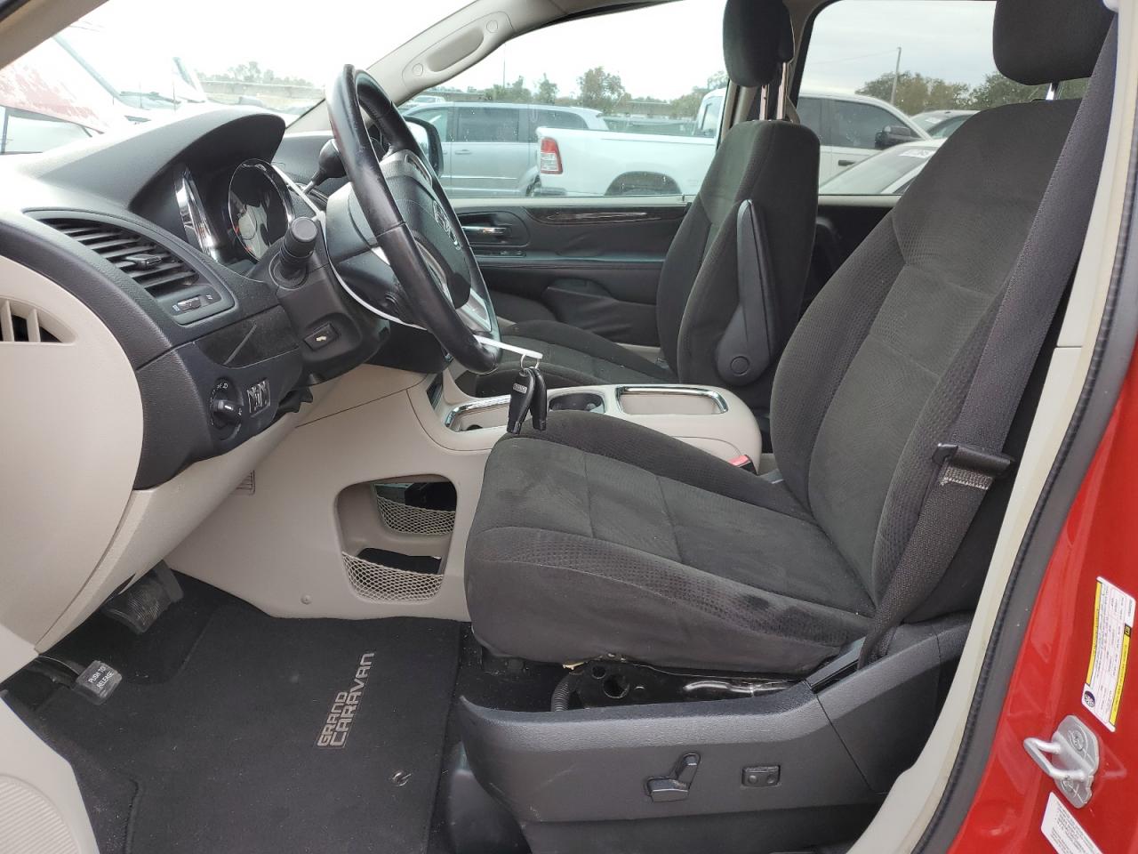 2012 Dodge Caravan - Image 7