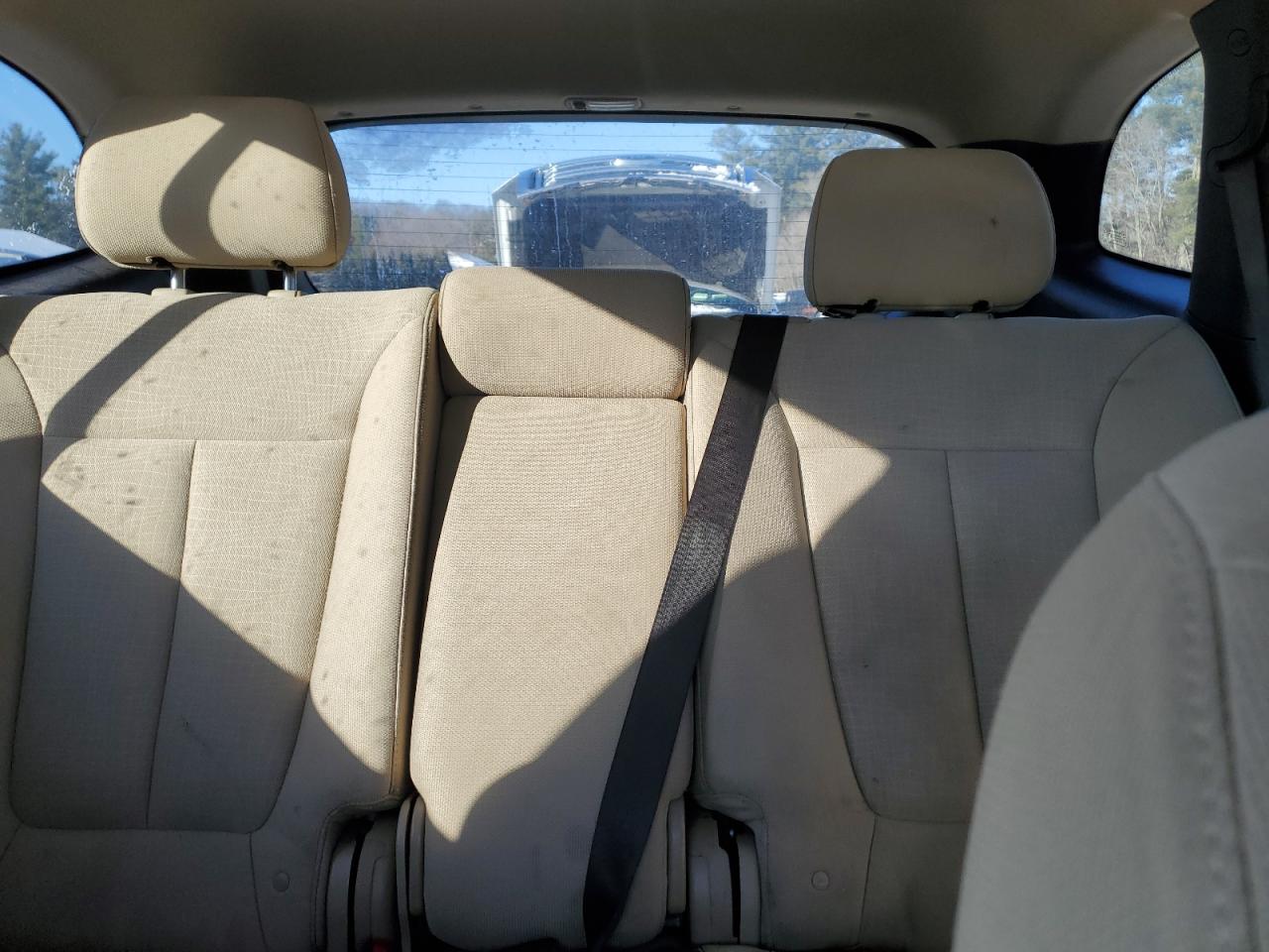 2011 Hyundai Santa Fe - Image 10