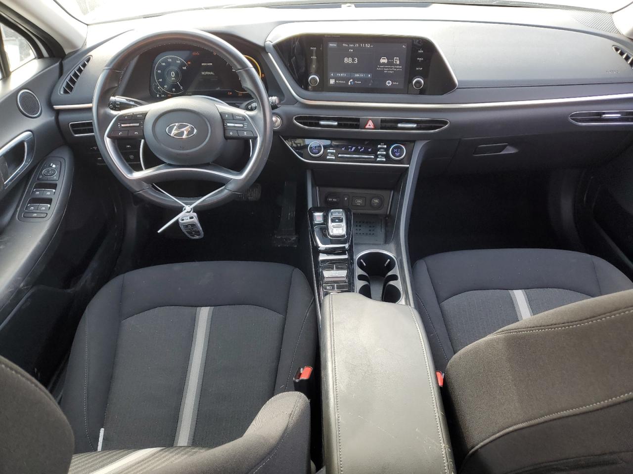 2022 Hyundai Sonata - Image 8