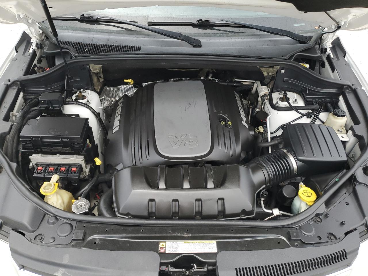 2013 Jeep Grand Cherokee - Image 12