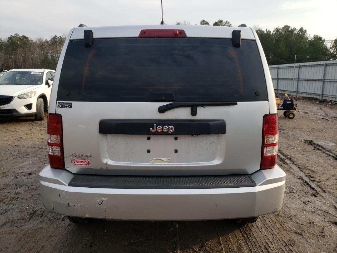 2012 Jeep Liberty (North America) - Image 6
