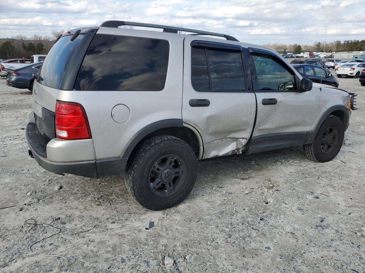 2003 Ford Explorer - Image 3