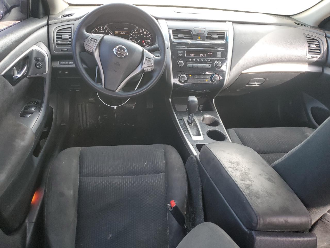 2015 Nissan Altima - Image 8