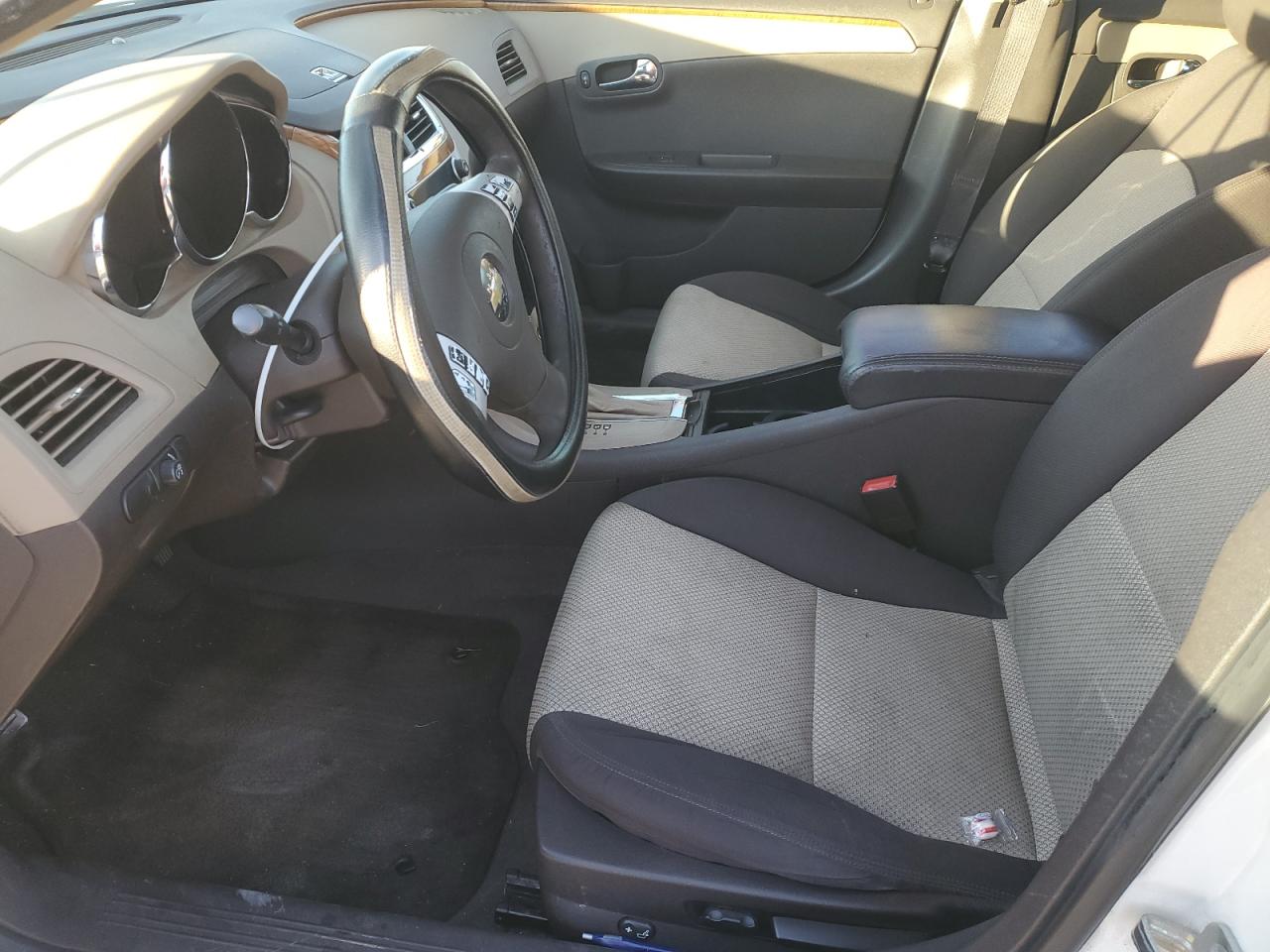 2011 Chevrolet Malibu - Image 7
