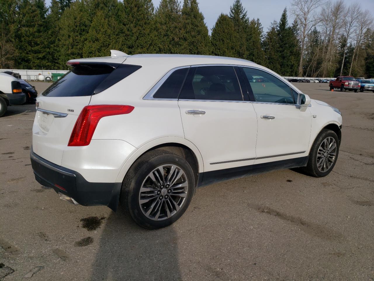 2017 Cadillac XT5 - Image 3