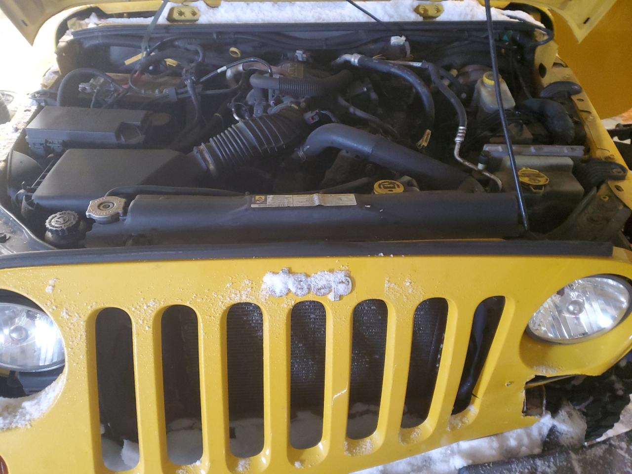 2009 Jeep Wrangler - Image 12