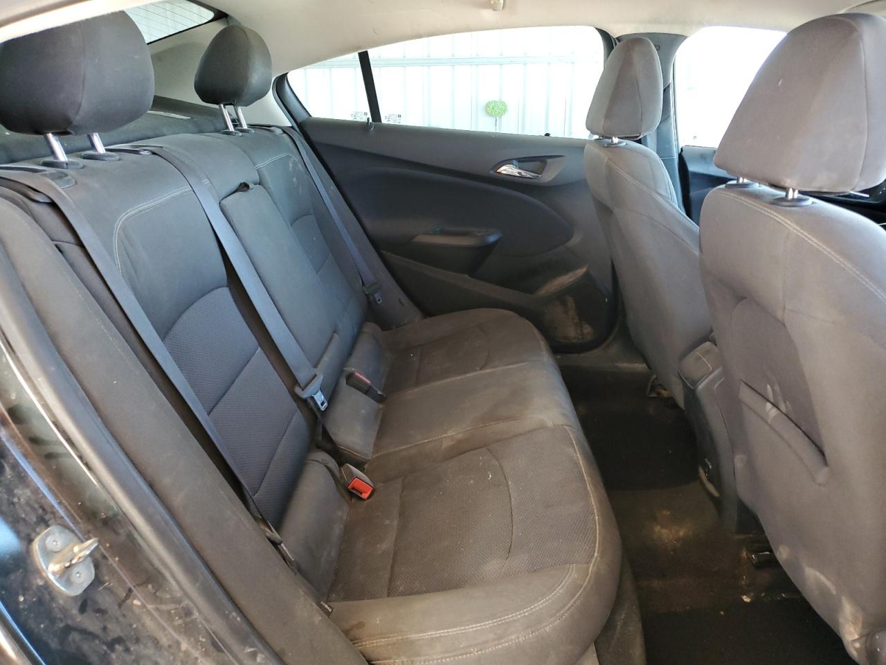 2018 Chevrolet Cruze - Image 10