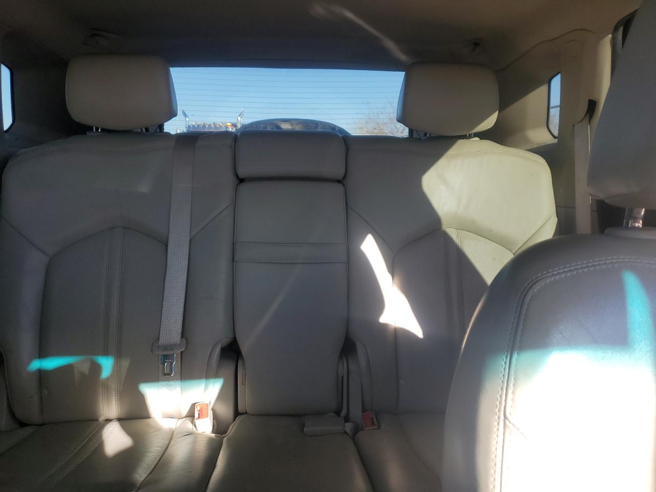 2010 Cadillac SRX - Image 10