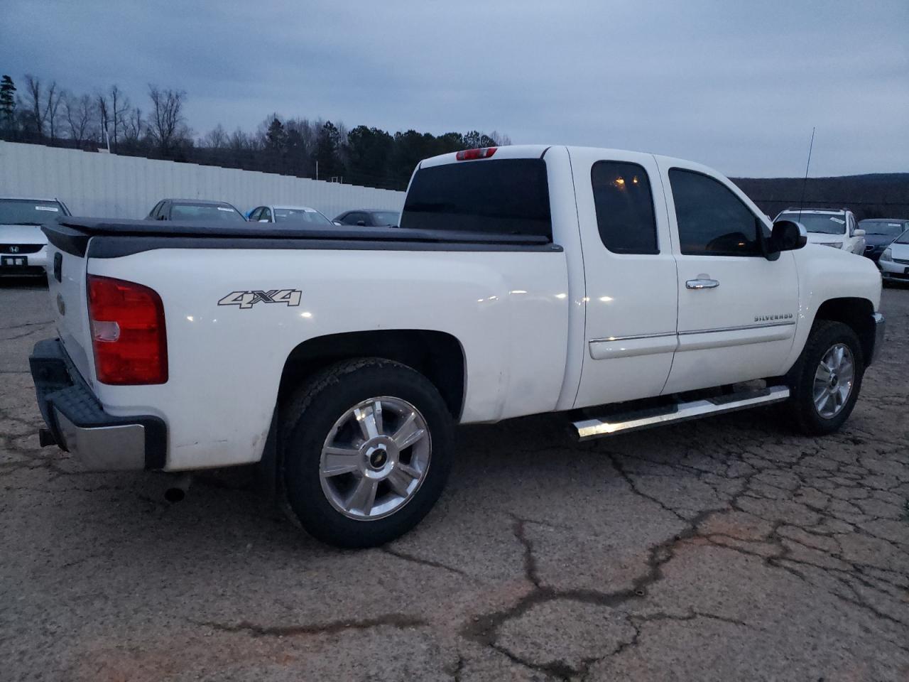 2013 Chevrolet Silverado - Image 3