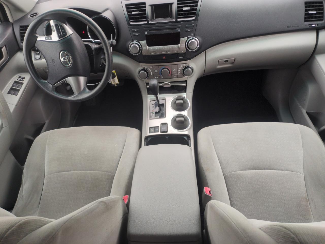 2011 Toyota Highlander - Image 8