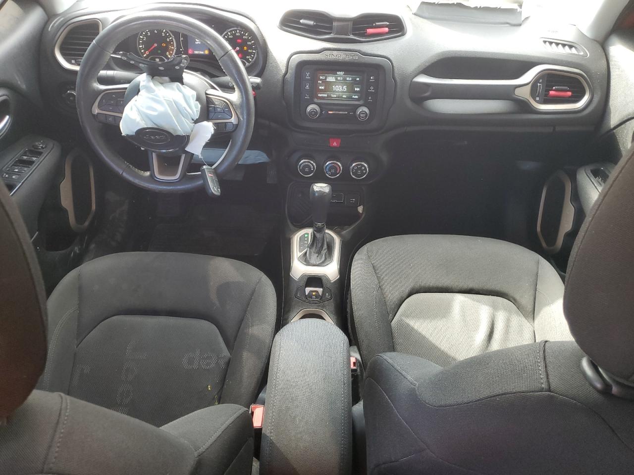 2017 Jeep Renegade - Image 8