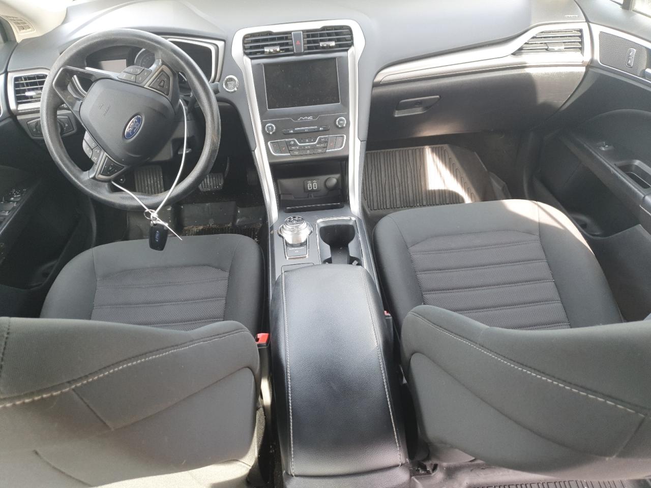 2020 Ford Fusion - Image 8