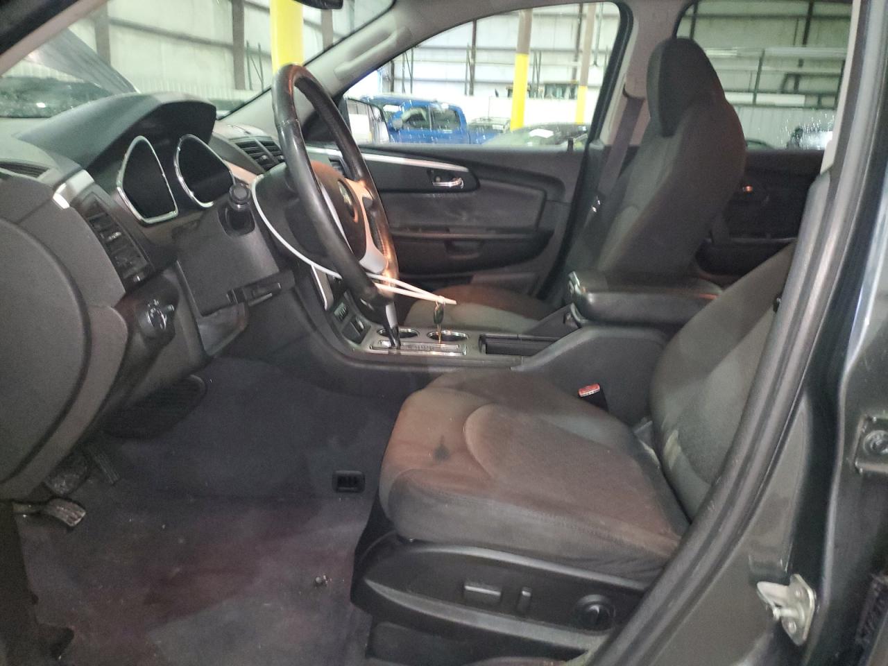2010 Chevrolet Traverse - Image 7