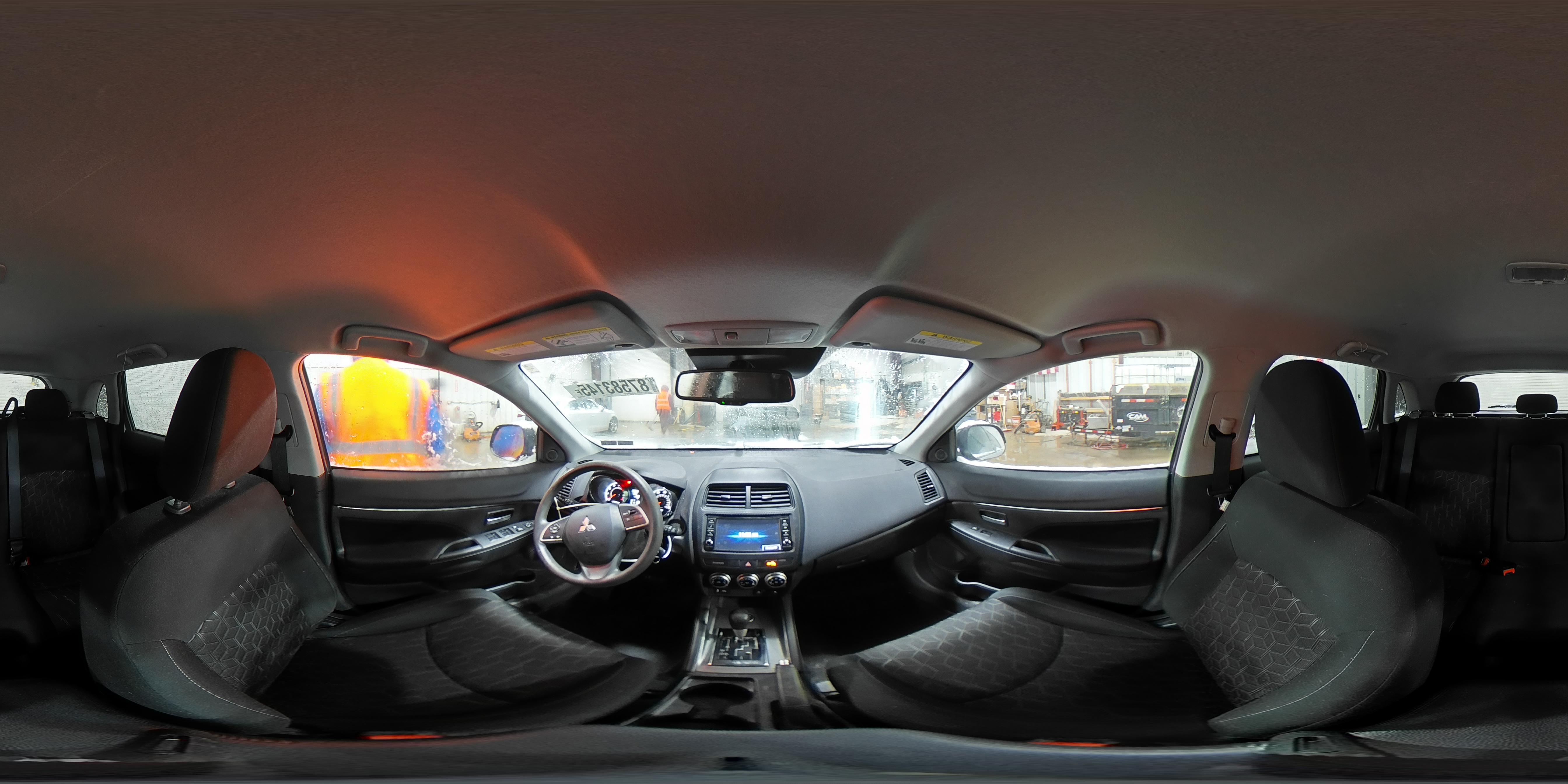 2024 Mitsubishi Outlander - Image 15