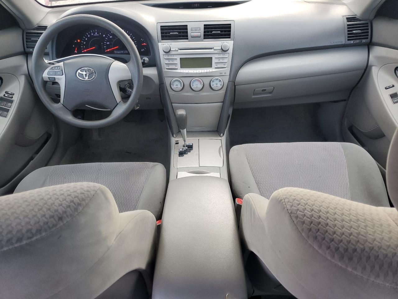 2011 Toyota Camry - Image 8
