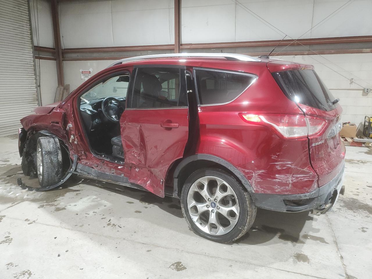 VIN 1FMCU9J95GUC54384 2016 FORD ESCAPE no.2