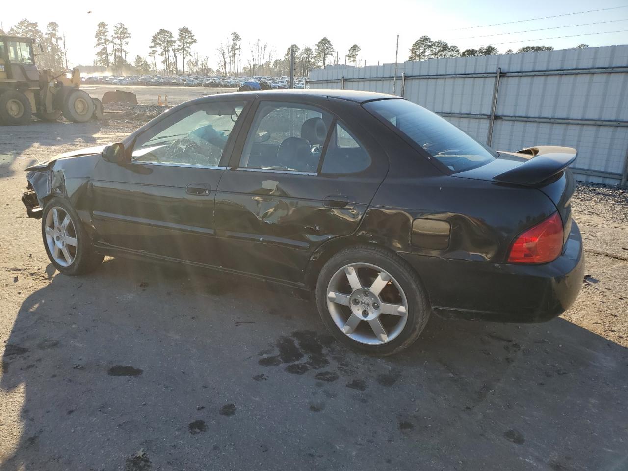 2004 Nissan Sentra - Image 2