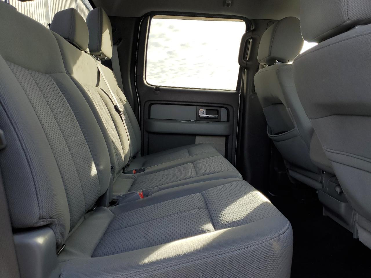 2014 Ford F-150 - Image 10
