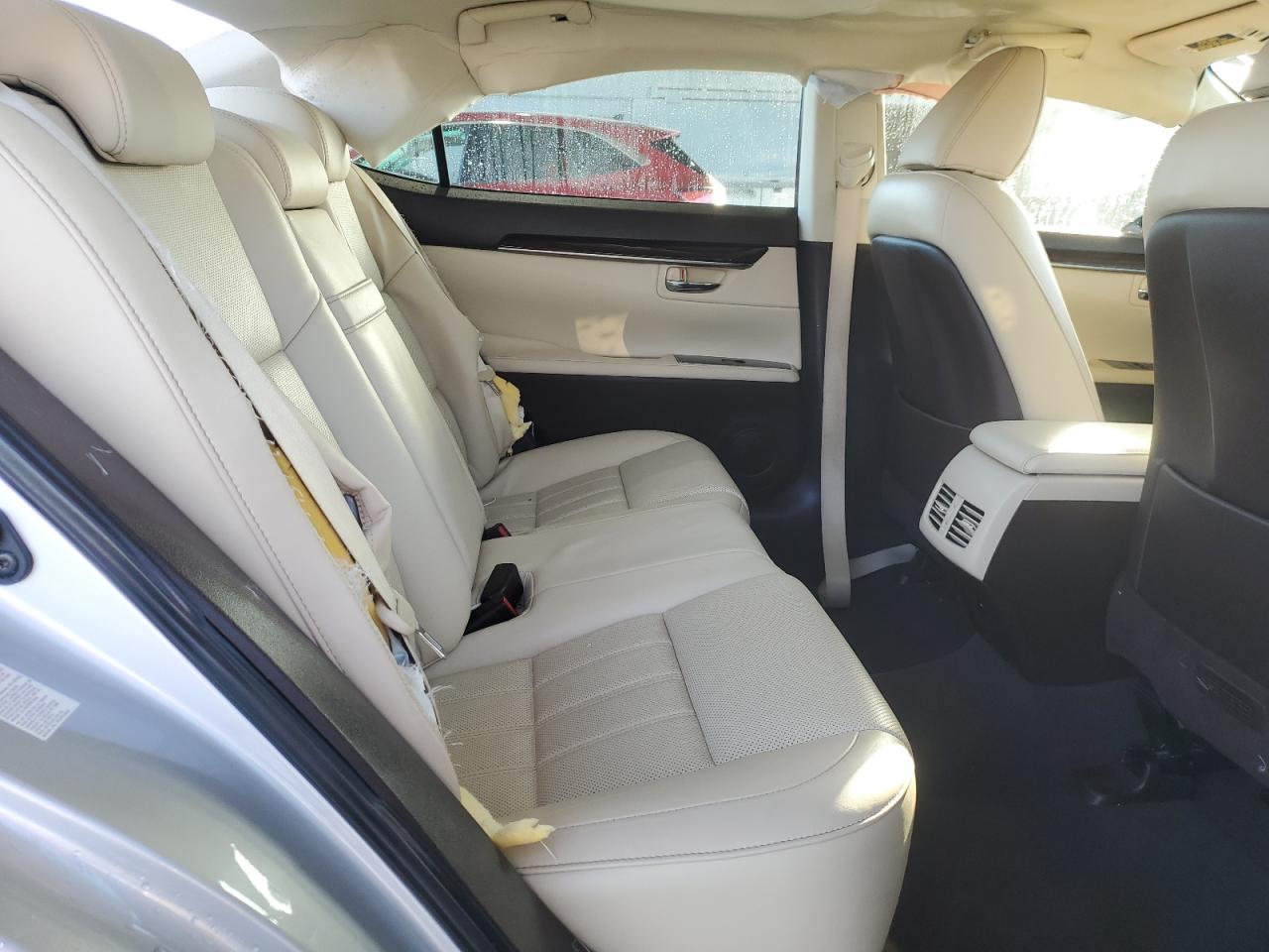 2017 Lexus ES - Image 10