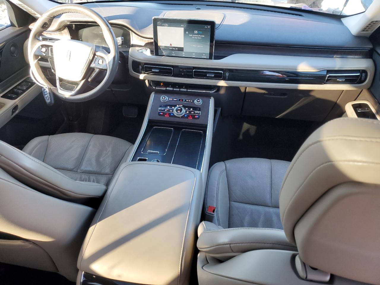 2020 Lincoln Aviator - Image 8