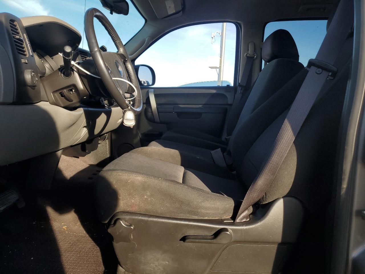 2012 Chevrolet Silverado - Image 7