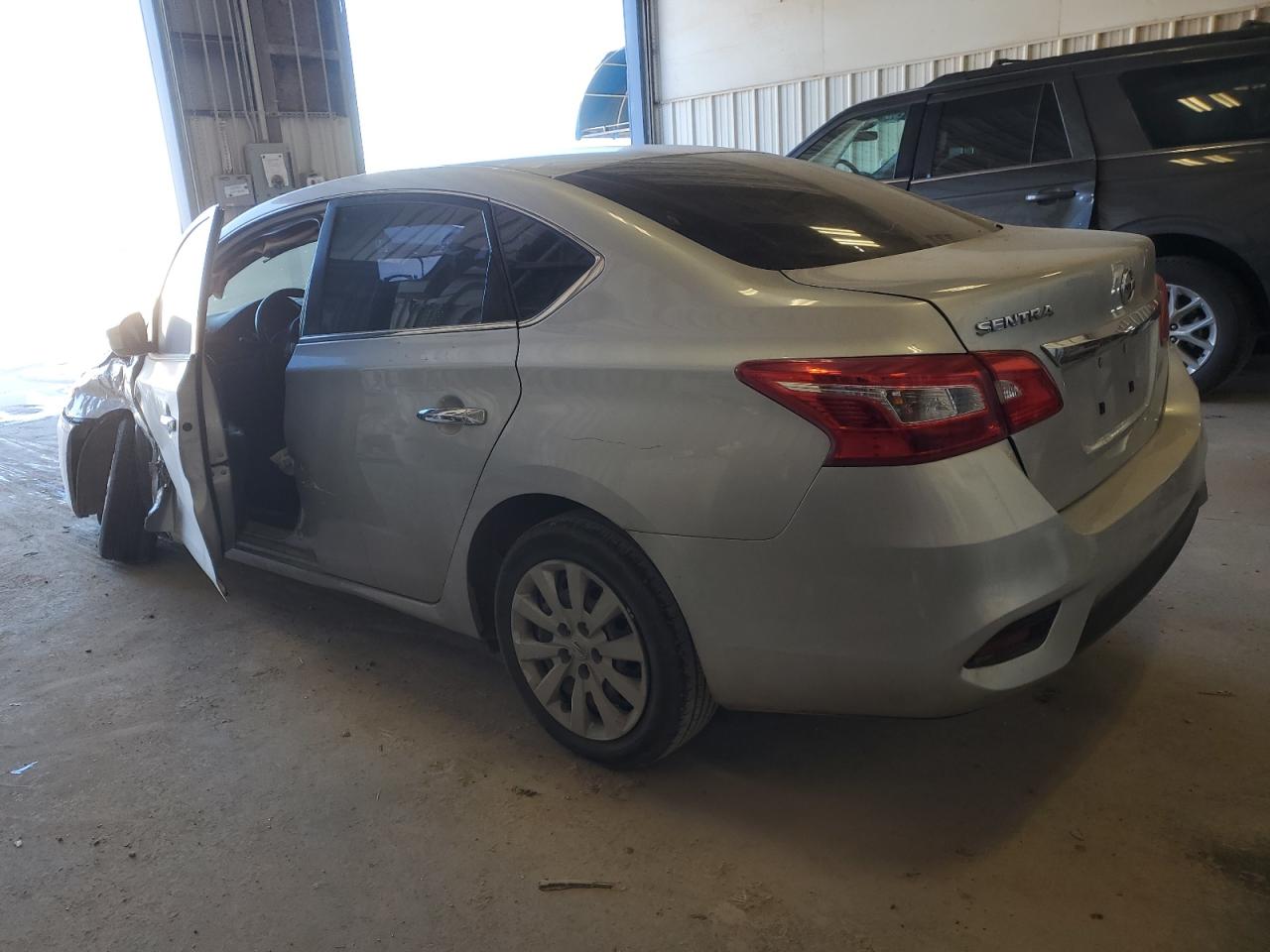 2019 Nissan Sentra - Image 2