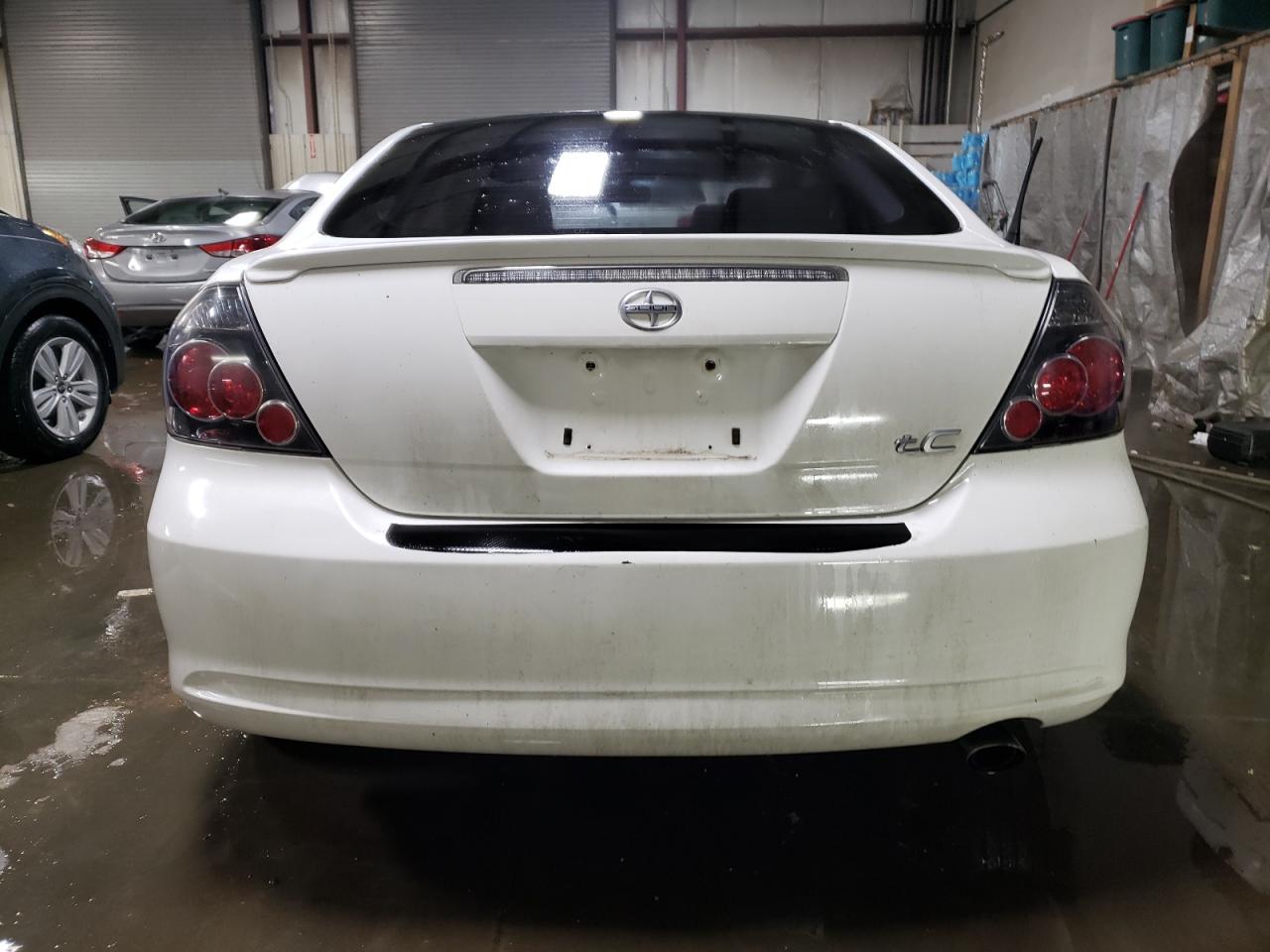 2010 Scion tC - Image 6